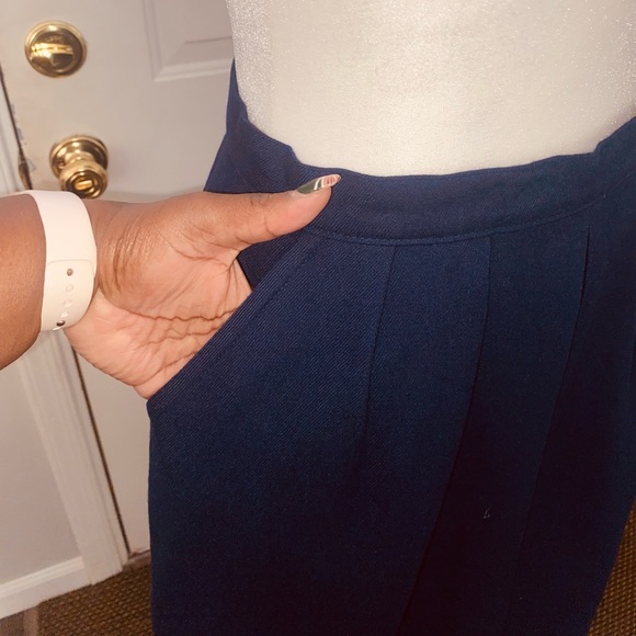 Vintage classic wool skirt - Picture 3 of 8